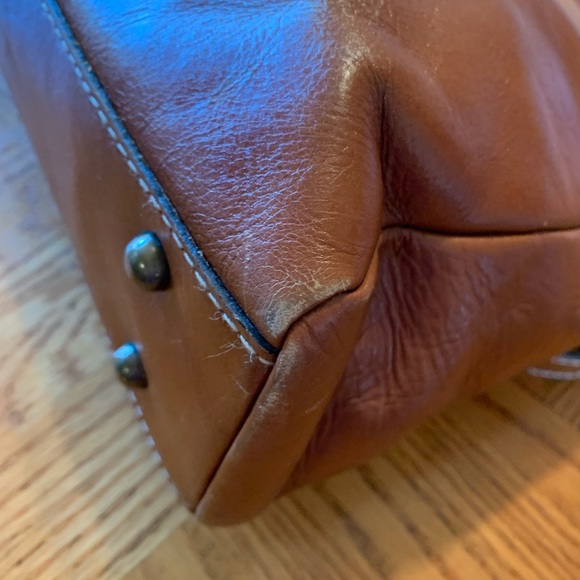 🌻Patricia Nash Embossed Leather Purse🌻 - Picture 10 of 16